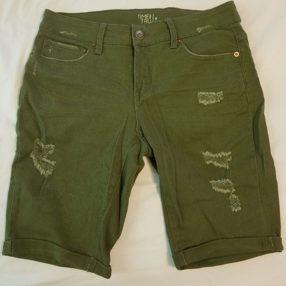Green Bermuda jean shorts